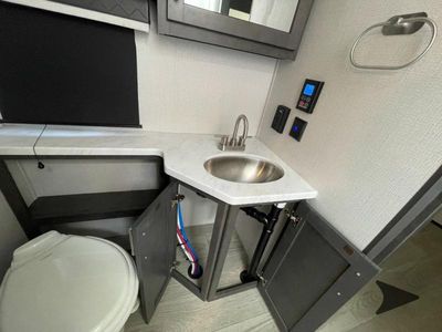 2025 Keystone RV Cougar Half-Ton - Photo 33
