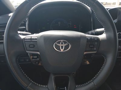 2025 Toyota Camry — photo 12 view