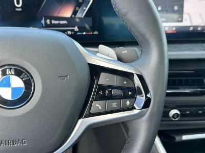 2025 BMW 3 Series — photo 32 view