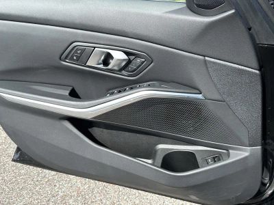 2025 BMW 3 Series — photo 24 view
