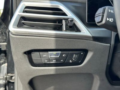 2025 BMW 3 Series — photo 30 view