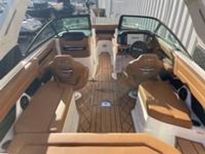2026 Chaparral 6 GT Surf - Photo 16