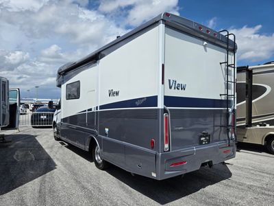 2022 Winnebago VIEW - Photo 35