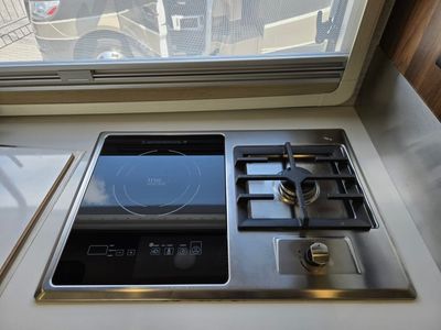 2022 Winnebago VIEW - Photo 7