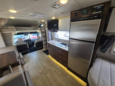 2022 Winnebago VIEW - Photo 11