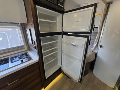 2022 Winnebago VIEW - Photo 9