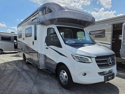 2022 Winnebago VIEW - Photo 1