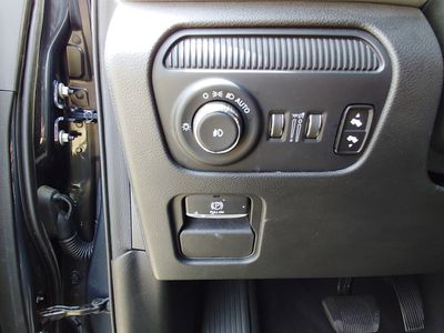 2024 Jeep Wagoneer - Photo 13