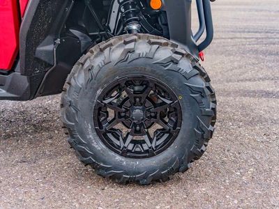 2026 Can-Am Commander XT 700 - Photo 11