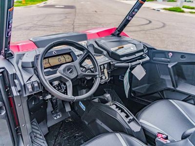 2026 Can-Am Commander XT 700 - Photo 10