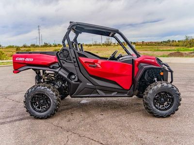2026 Can-Am Commander XT 700 - Photo 6