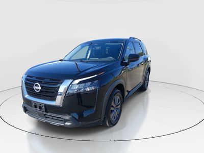 2025 Nissan Pathfinder — rear three-quarter view