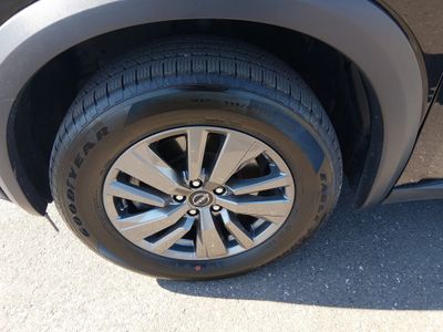 2025 Nissan Pathfinder — photo 10 view