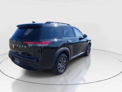 2025 Nissan Pathfinder — photo 7 view