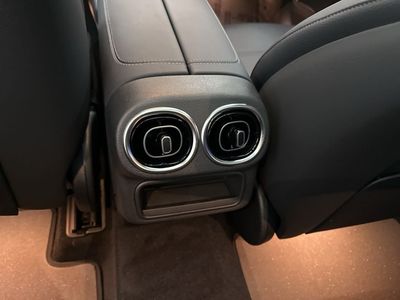 2026 Mercedes-Benz GLC — photo 21 view