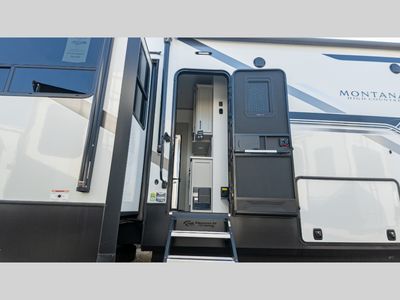2025 Keystone RV Montana High Country - Photo 9