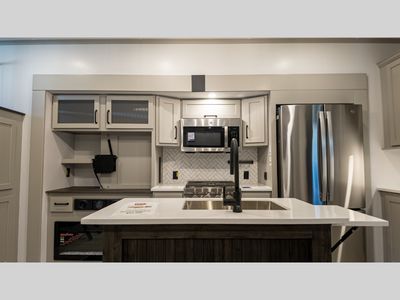 2025 Keystone RV Montana High Country - Photo 28