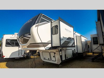 2025 Keystone RV Montana High Country - Photo 4