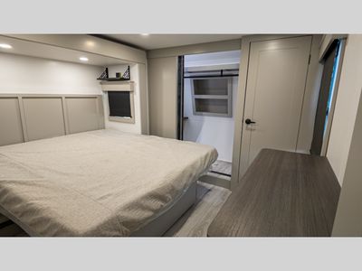 2025 Keystone RV Montana High Country - Photo 11