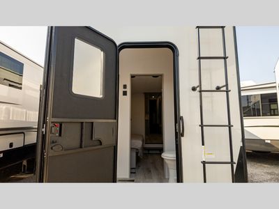 2025 Keystone RV Montana High Country - Photo 47