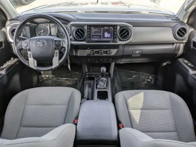 2023 Toyota Tacoma — photo 14 view