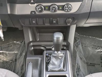 2023 Toyota Tacoma — photo 18 view