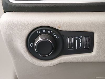 2023 Chrysler Voyager - Photo 13