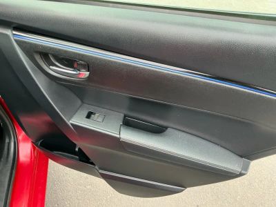 2017 Toyota Corolla — photo 19 view