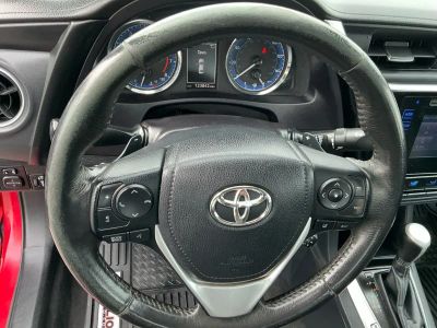 2017 Toyota Corolla — photo 13 view