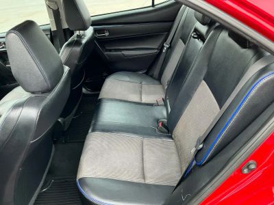 2017 Toyota Corolla — photo 16 view