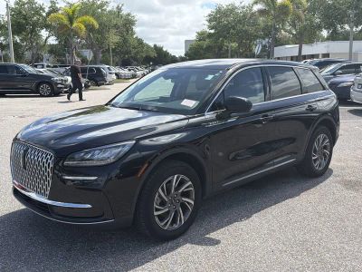 2024 Lincoln Corsair — photo 9 view