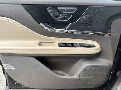 2024 Lincoln Corsair — photo 18 view