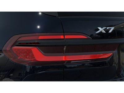 2026 BMW X7 — photo 8 view