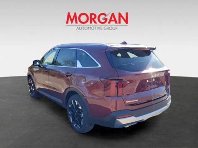 2025 Kia Sorento — rear three-quarter view
