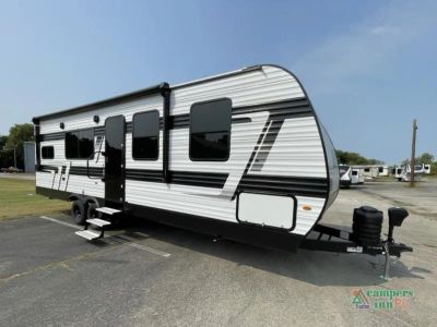 2027 Grand Design Momentum MAV — front three-quarter view