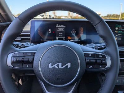 2026 Kia K5 — photo 27 view