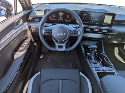 2026 Kia K5 — photo 17 view