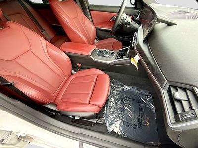 2023 BMW 3 Series - Photo 14