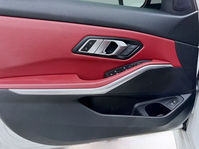 2023 BMW 3 Series - Photo 21