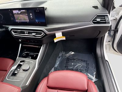 2023 BMW 3 Series - Photo 17