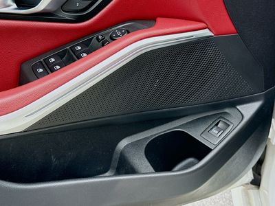 2023 BMW 3 Series - Photo 23