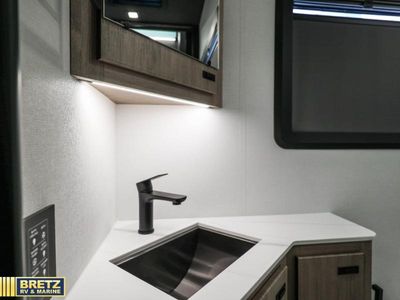 2026 Grand Design Lineage - Photo 14