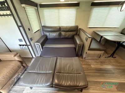 2021 Fleetwood RV Mallard — photo 18 view