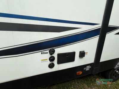 2021 Fleetwood RV Mallard — photo 43 view