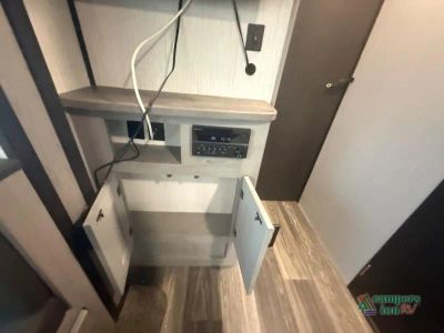 2021 Fleetwood RV Mallard — photo 24 view