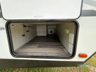 2021 Fleetwood RV Mallard — photo 46 view