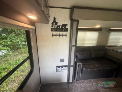 2021 Fleetwood RV Mallard — photo 20 view