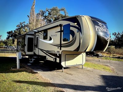 2017 Jayco Pinnacle - Photo 1