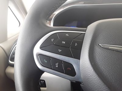 2023 Chrysler Pacifica - Photo 18