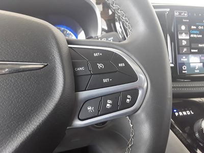 2023 Chrysler Pacifica - Photo 17